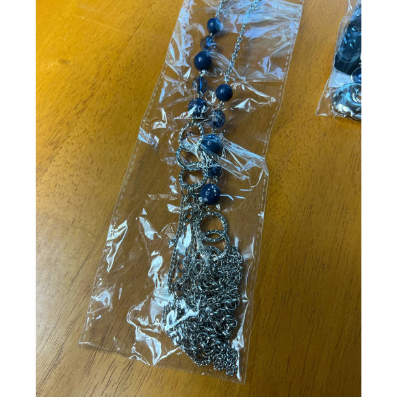 NWT Paparazzi Necklace and earrings Set - Picture 4 of 6